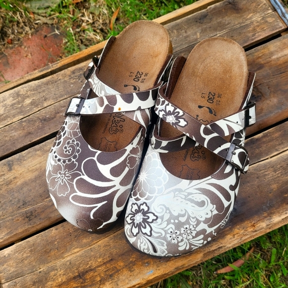Birkenstock  Birki’s Passion Floral Dorian Clogs - Picture 2 of 5